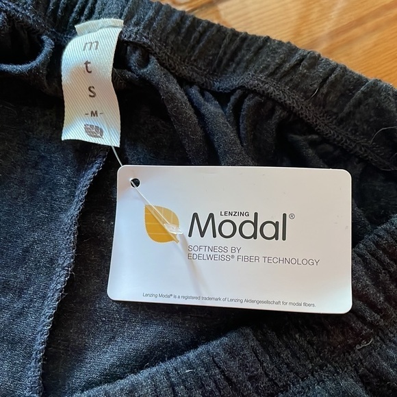 Modal Off The Shoulder Dress - Picture 6 of 9